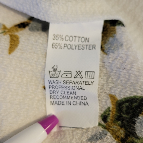 Floral Top - Picture 5 of 5